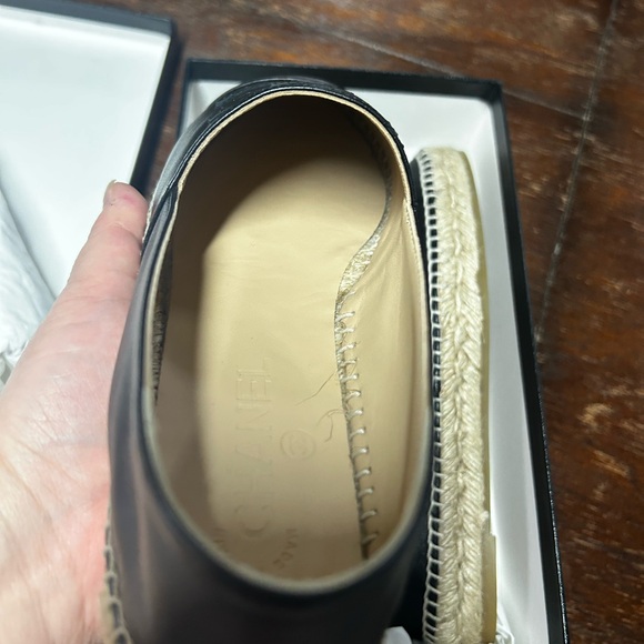 All Black Chanel Lambskin Espadrilles - Picture 3 of 16